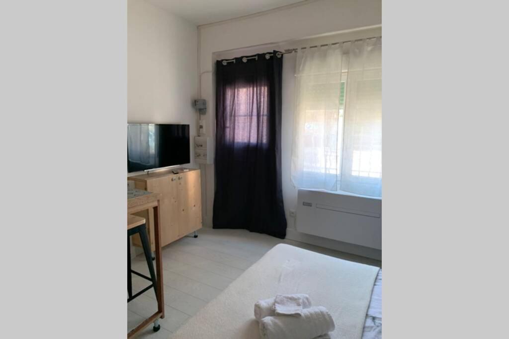 Charmant Petit Studio En Centre Ville Bastia  Buitenkant foto